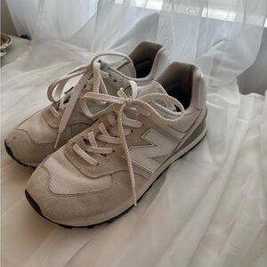 New Balance 574 women’s size 8